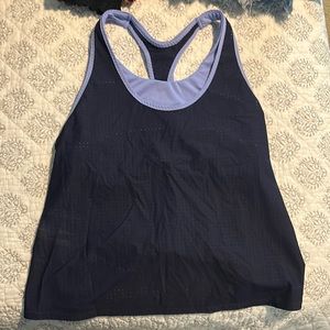 Athleta sport top with built in bra